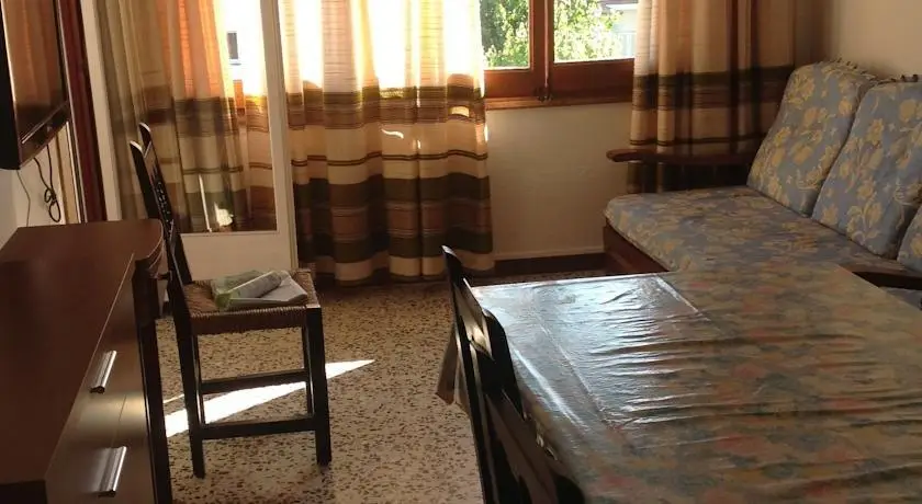 Apartamentos Flomar 