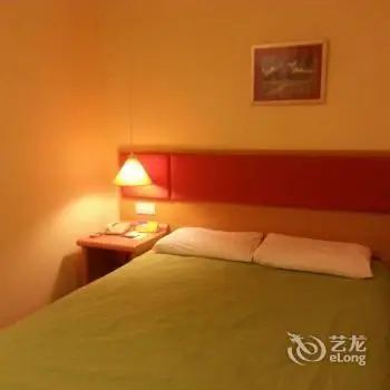 Home Inn Xiamen Lundu