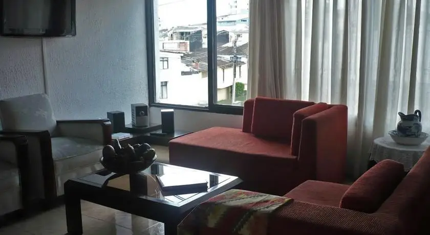 Aqui Me Quedo Hostel Manizales