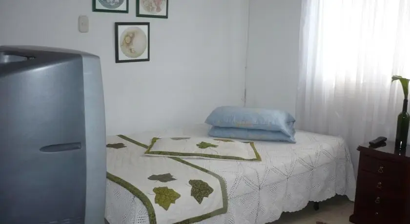 Aqui Me Quedo Hostel Manizales 