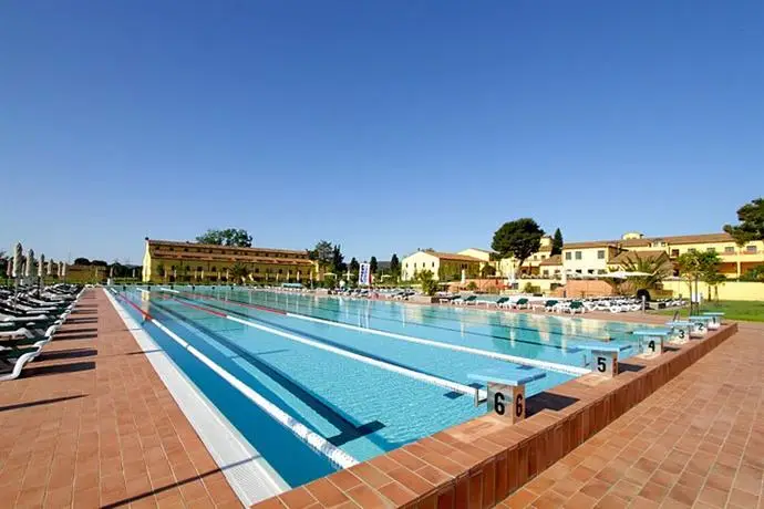 Poggio All'Agnello Country & Beach Residential Resort 