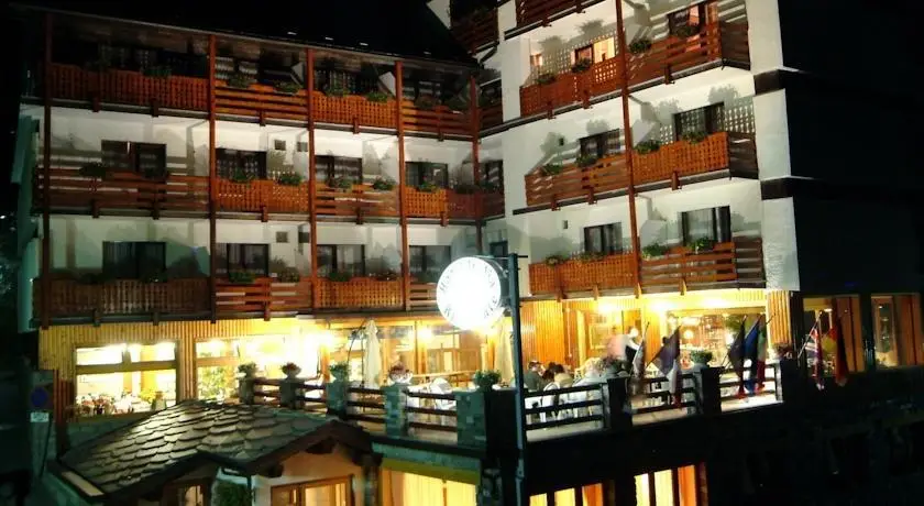 Ski Hotel Italia 