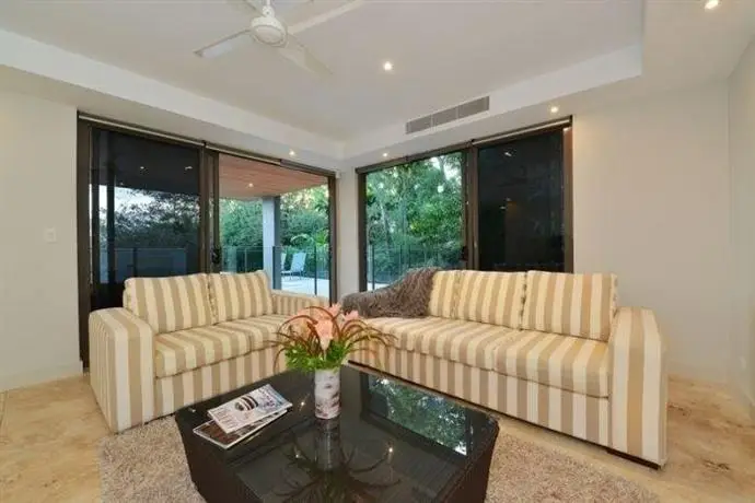 3/23 Murphy Street - Luxury Holiday Villa 