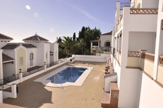 Apartamentos Chimenea Playa Nerja 