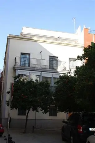 Apartamentos Turisticos La Encarnacion 