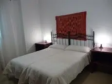 Apartamentos Turisticos La Encarnacion 