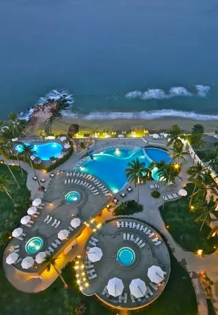 Sunset Plaza Beach Resort & Spa 