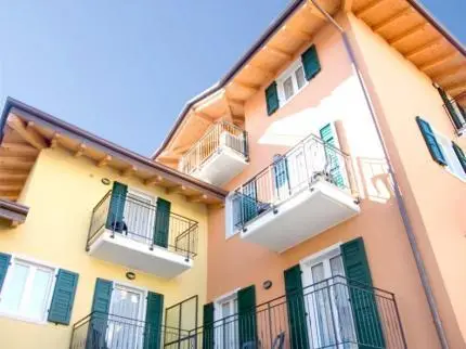 Bella Villa Apartments 