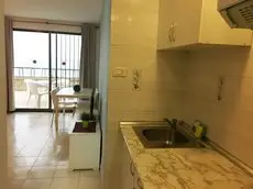 Apartamentos Bernat 3000 