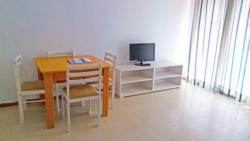 Apartamentos Bernat 3000 