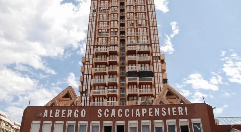 Hotel Scacciapensieri