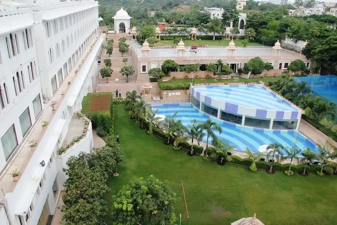 Radisson Blu Udaipur Palace Resort & Spa 