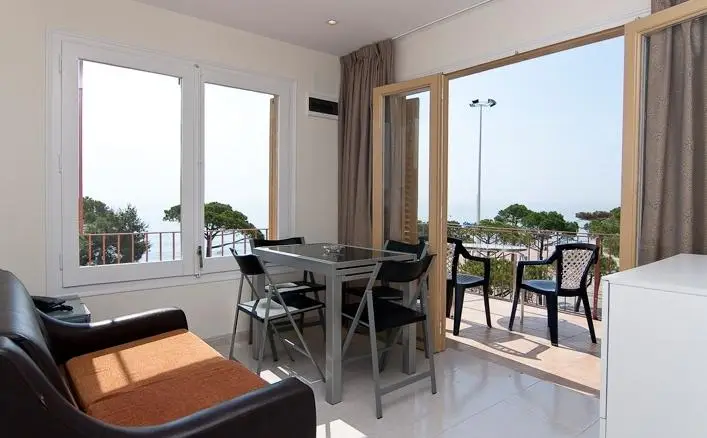 Apartamentos Aromar Castell-Platja d'Aro 