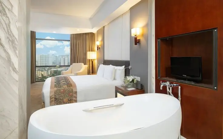 Crowne Plaza West Hanoi 