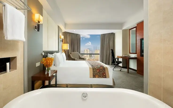 Crowne Plaza West Hanoi 