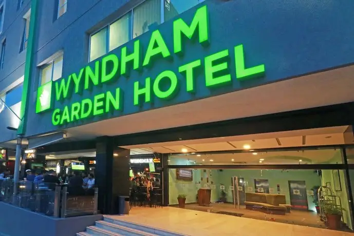 Wyndham Garden Guadalajara Acueducto