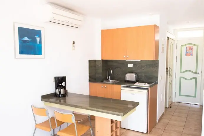 Apartamentos Karina