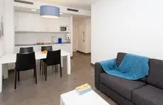 08028 Apartments room