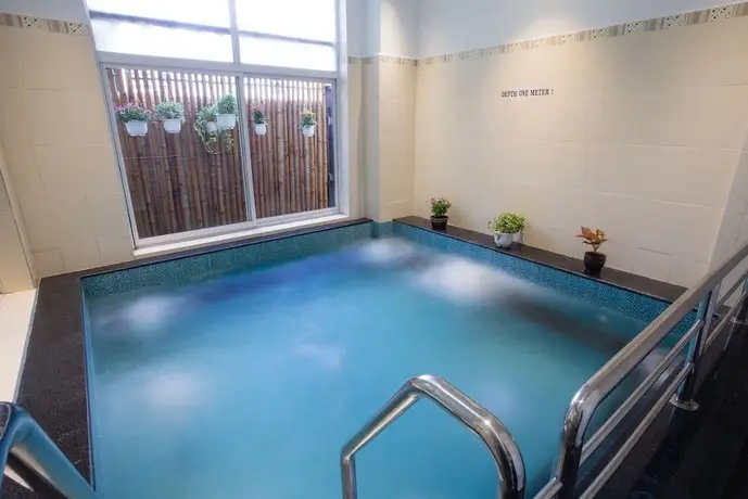 Alba Hotel Swimming pool