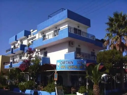 Captain Sun Apartments 