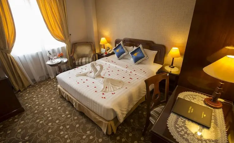 Adamas Hanoi Hotel room