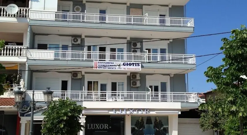 Apartments Giotis