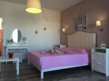 Eleana Studios Paros 