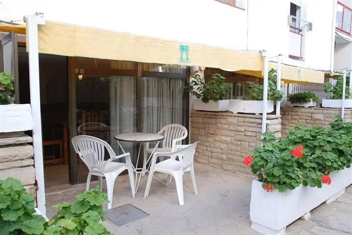 Apartamentos Corcega Palmyra 