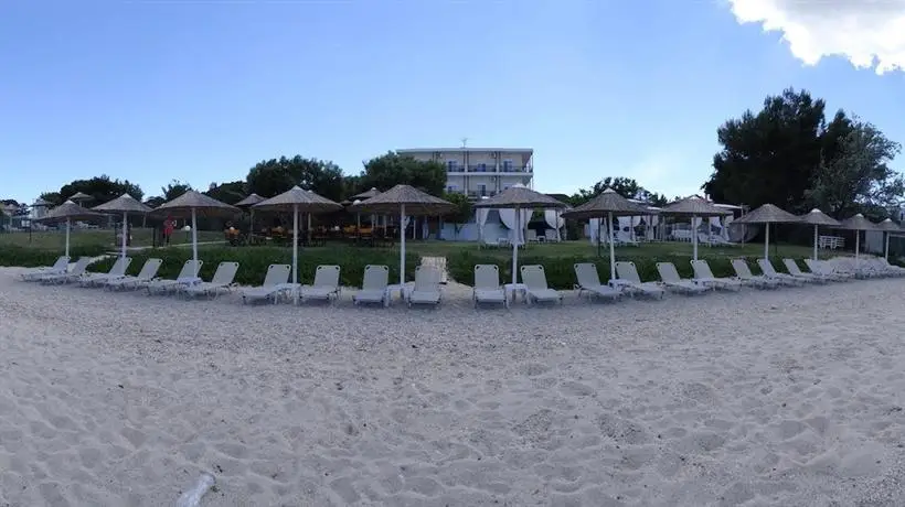 Kopsis Beach Hotel 