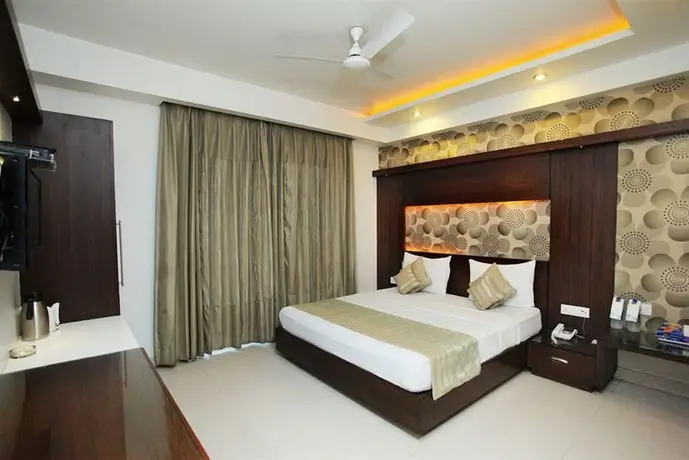 The Pearl Hotel New Delhi 