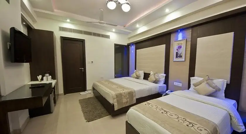 The Pearl Hotel New Delhi 