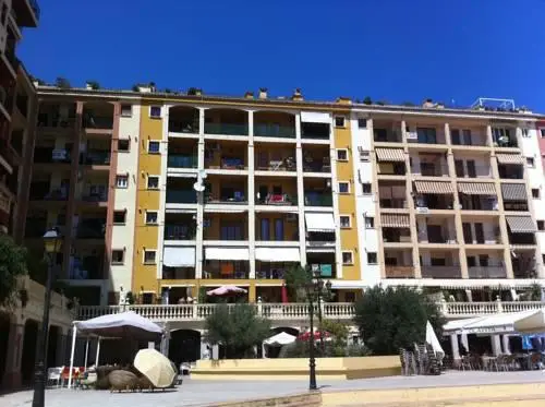 Golden Beach Apartments