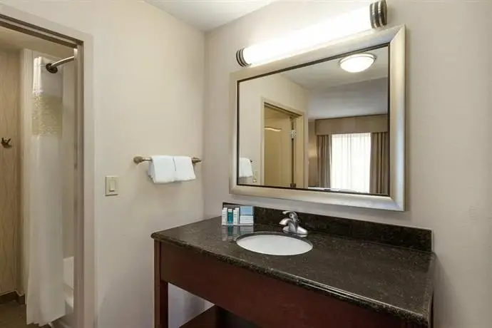 Hampton Inn and Suites Houston Pasadena 