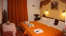 Kouros Hotel Delphi room