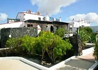 Clandestino Surf Adventure Accommodation Lanzarote 