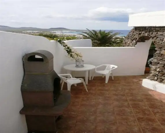 Clandestino Surf Adventure Accommodation Lanzarote 