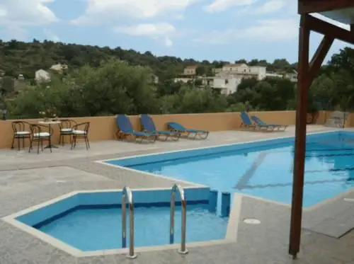 Halases Apartments Kryonerida Swimming pool