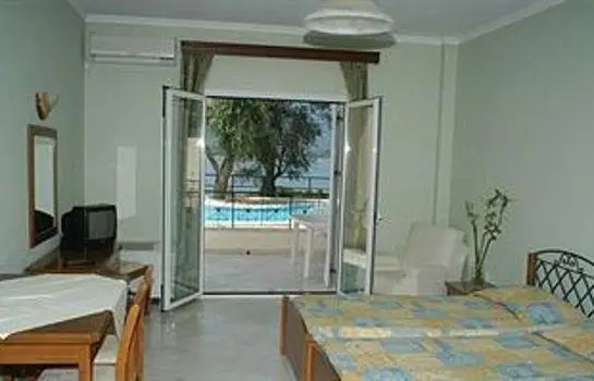 Saint Nicholas Beach Apartments 