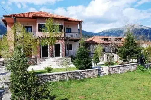 Mountain House Karpenisi