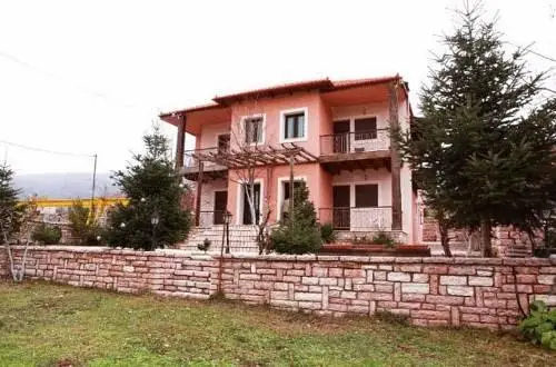 Mountain House Karpenisi