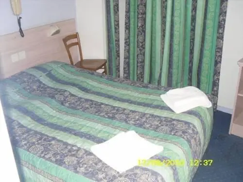 Hotel Le Printemps Lourdes room
