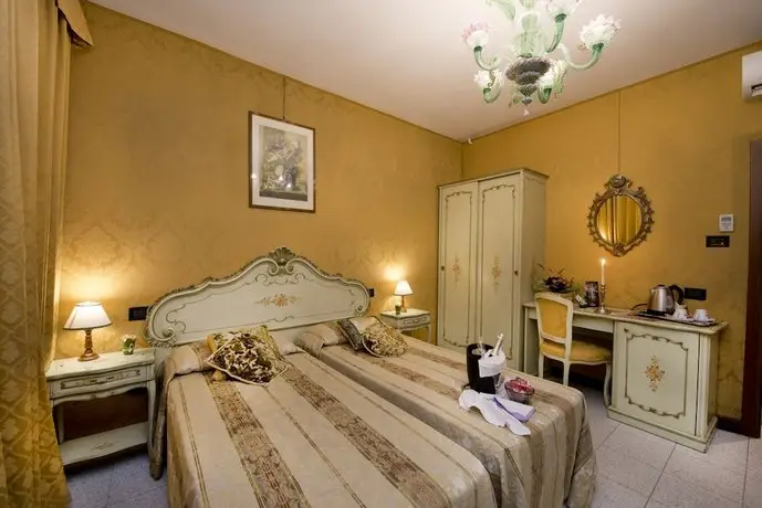 Hotel Mignon Venice 