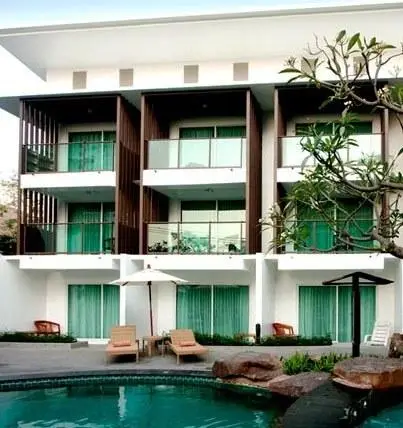 Prima Wongamat Hotel Swimming pool