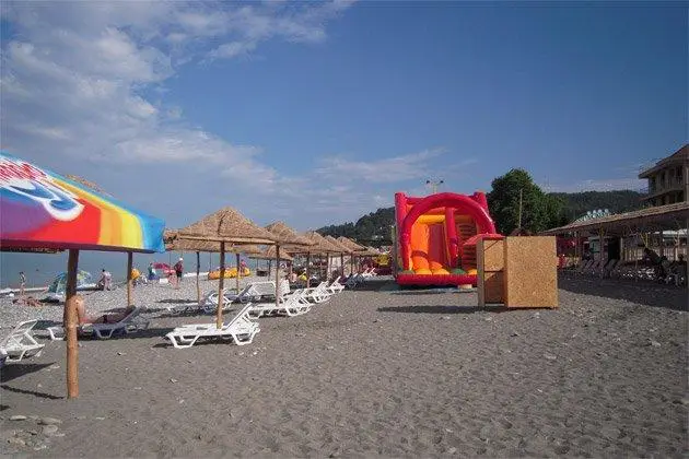 VVV Hotel Beach