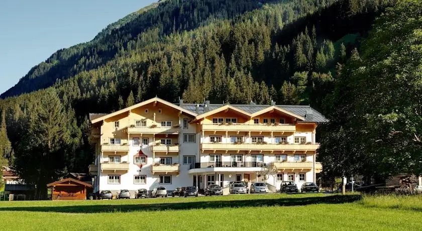 Hotel Grundlhof 