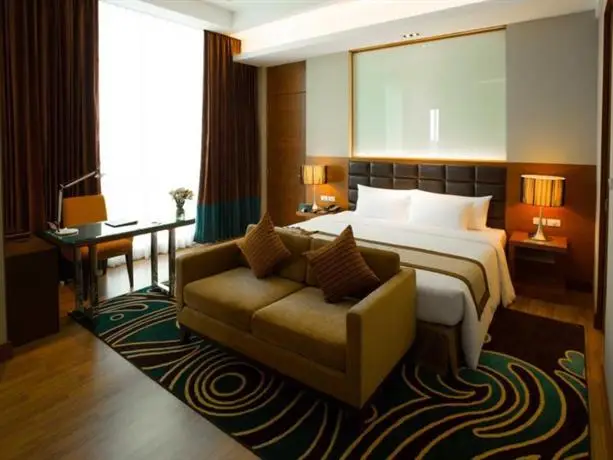 The Grand Fourwings Convention Hotel Bangkok room