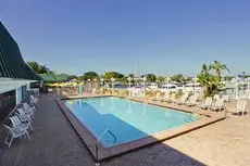 Ramada by Wyndham Sarasota Hotel Swimming pool