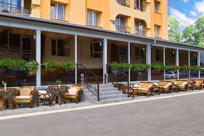 Sonata Hotel Lviv 