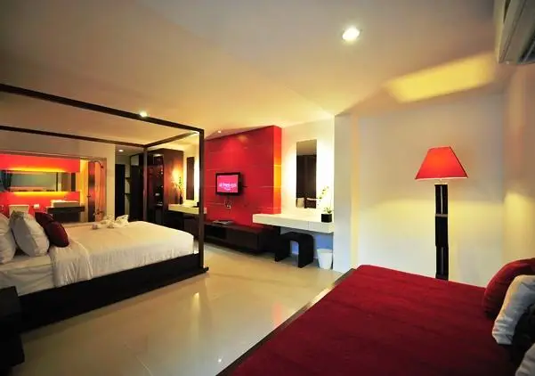Alfresco Hotel Patong room