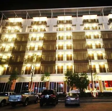 Twin Hotel 